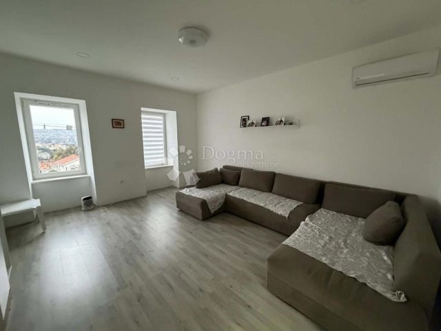 Haus Zu verkaufen - Primorsko-goranska Matulji - foto 2/10