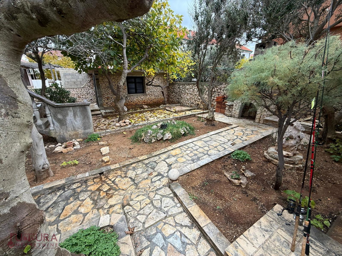 Flat For sale - ZADARSKA RAŽANAC