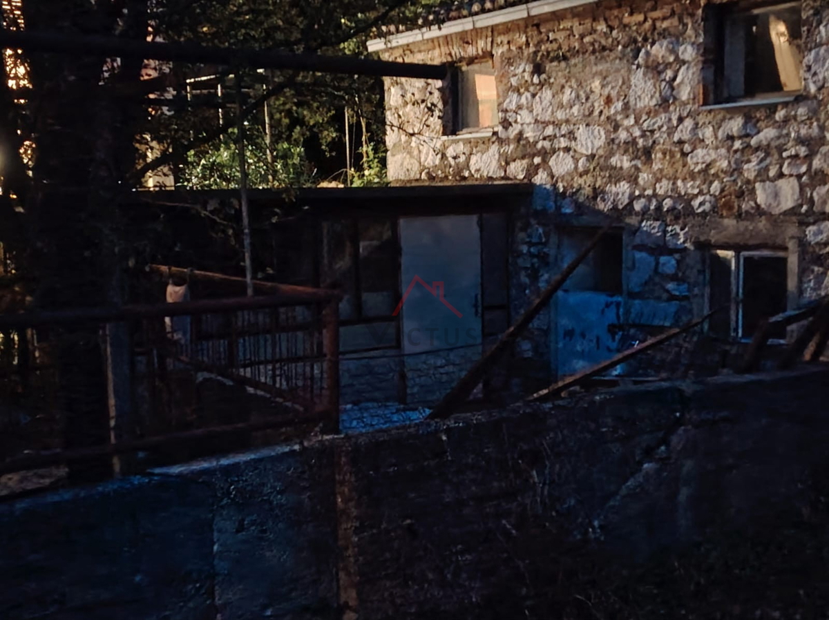 Kuća Na prodaju - PRIMORSKO-GORANSKA VINODOLSKA OPĆINA