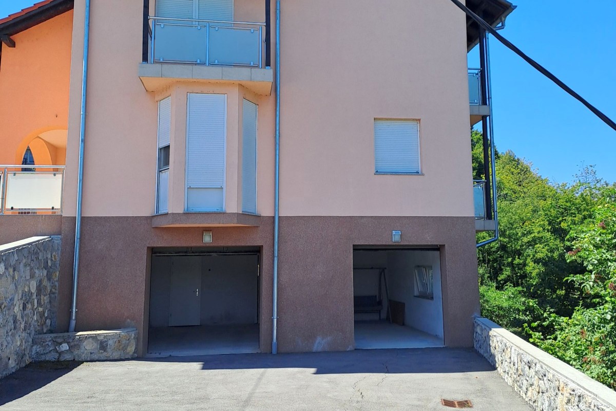 Casa In vendita - LIČKO-SENJSKA PLITVIČKA JEZERA