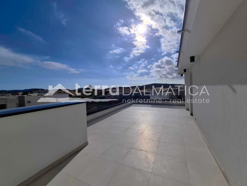 Casa In vendita - ŠIBENSKO-KNINSKA VODICE
