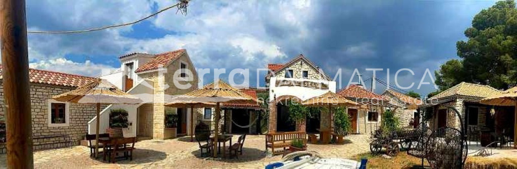 Gewerbefläche Zu verkaufen - ŠIBENSKO-KNINSKA VODICE