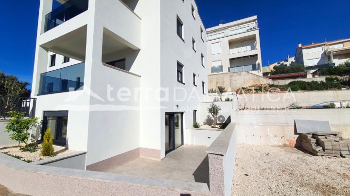 Flat For sale - šibensko-kninska Rogoznica - foto 3/15