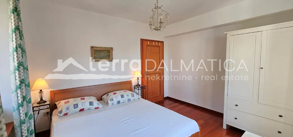 House For sale - SPLITSKO-DALMATINSKA BRAČ