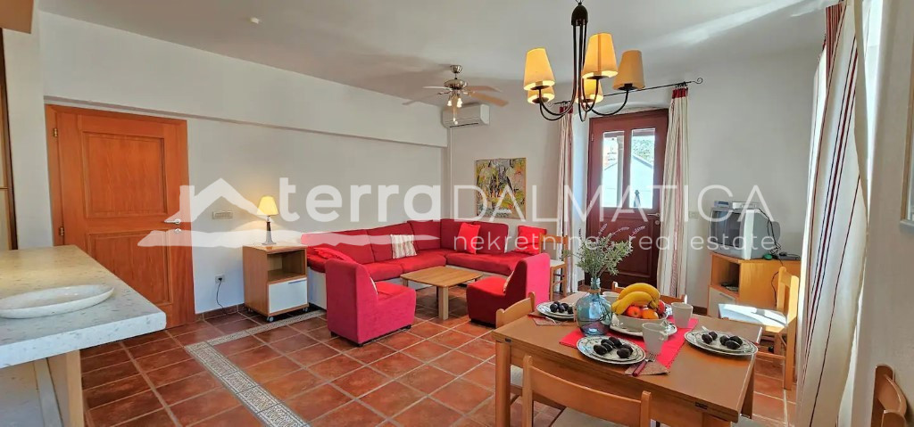 House For sale - SPLITSKO-DALMATINSKA BRAČ