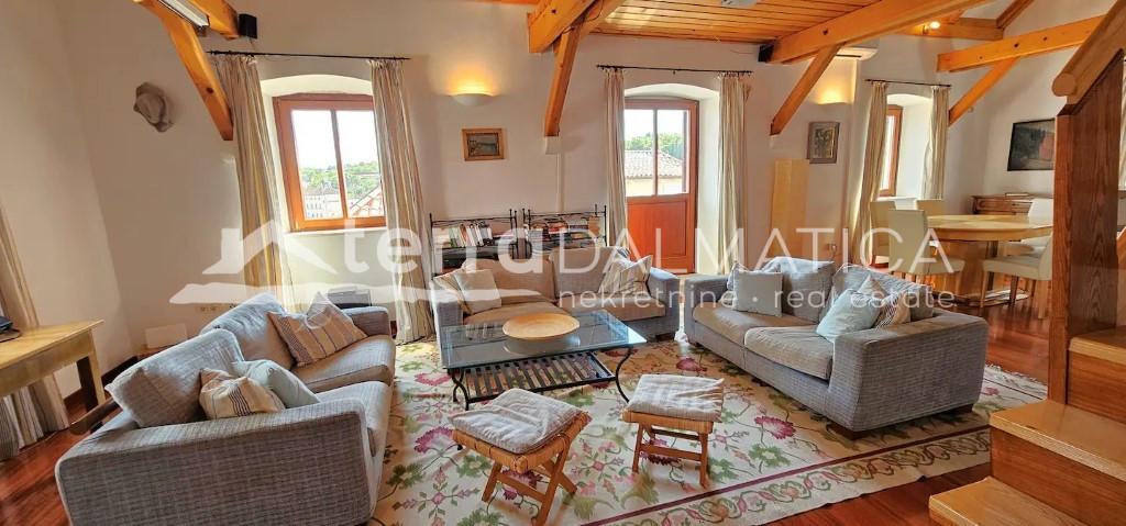 House For sale - SPLITSKO-DALMATINSKA BRAČ