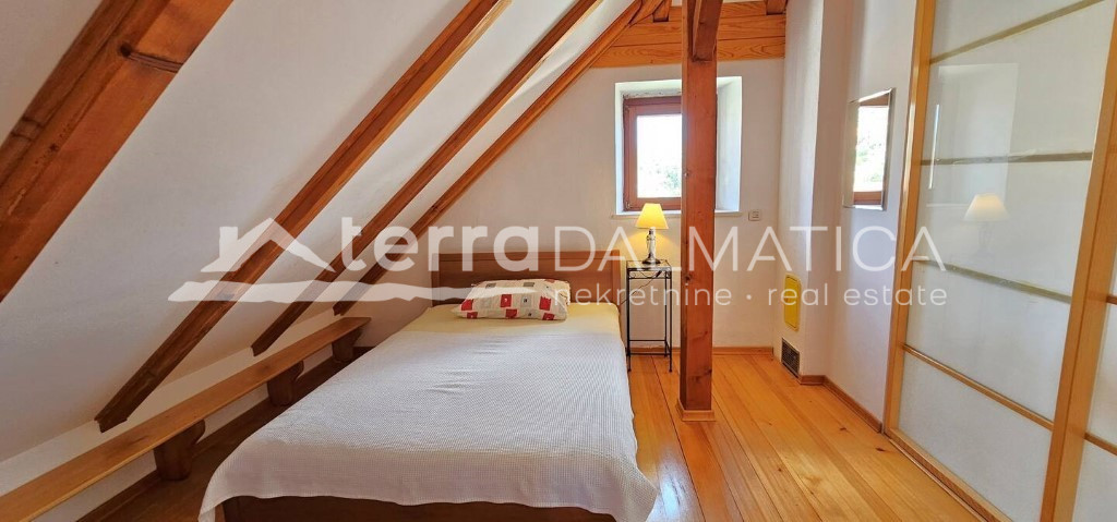 House For sale - SPLITSKO-DALMATINSKA BRAČ