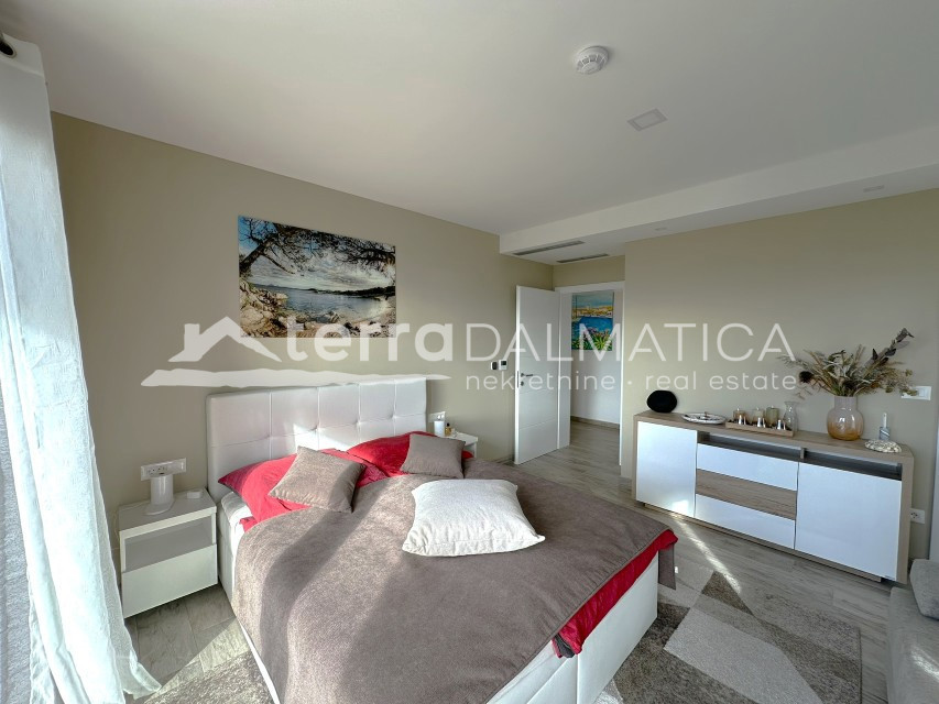 House For sale - ŠIBENSKO-KNINSKA VODICE