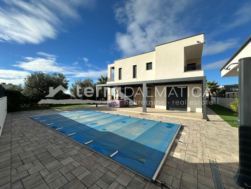 House For sale - ŠIBENSKO-KNINSKA VODICE