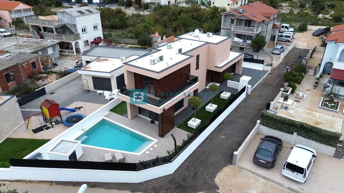 Kuća Na prodaju - ŠIBENSKO-KNINSKA VODICE