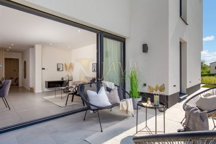 Casa da affittare 95 m² – Rijeka