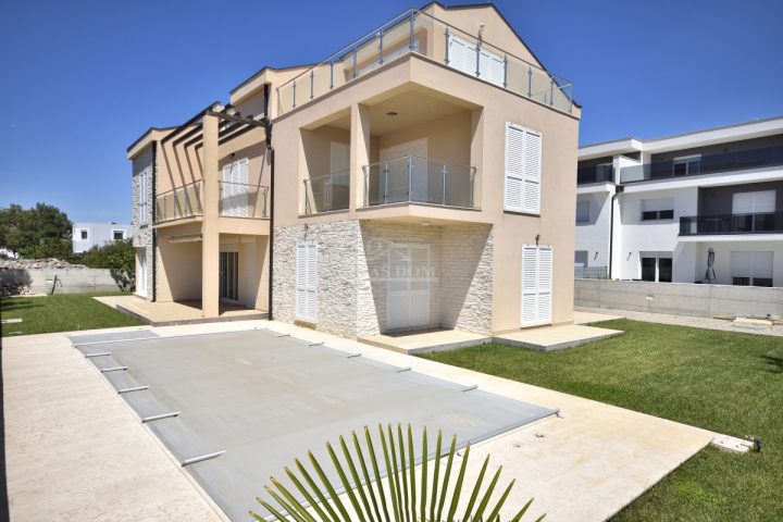Kuća na prodaju 165 m² – Vodice