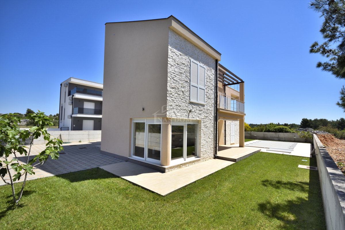 Kuća Na prodaju - ŠIBENSKO-KNINSKA VODICE
