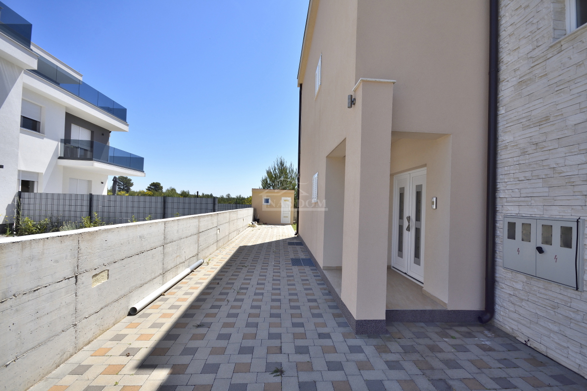 Kuća Na prodaju - ŠIBENSKO-KNINSKA VODICE