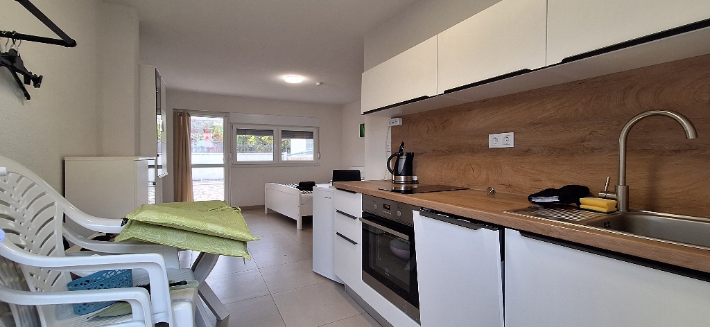 Casa In vendita - ŠIBENSKO-KNINSKA ROGOZNICA