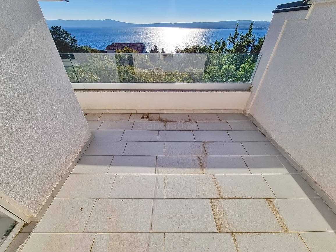 Stan Na prodaju - PRIMORSKO-GORANSKA CRIKVENICA