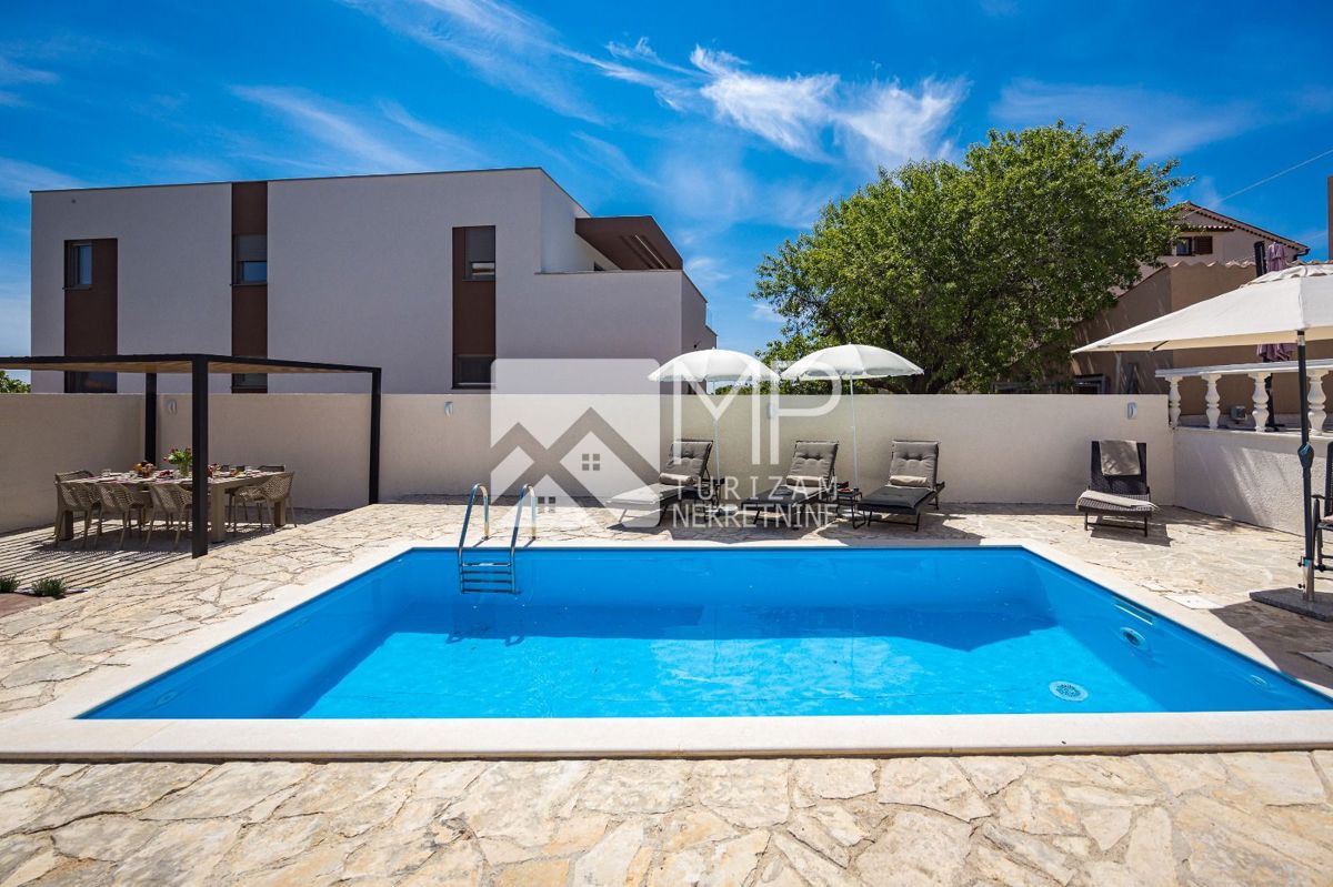 House For sale - ISTARSKA MEDULIN
