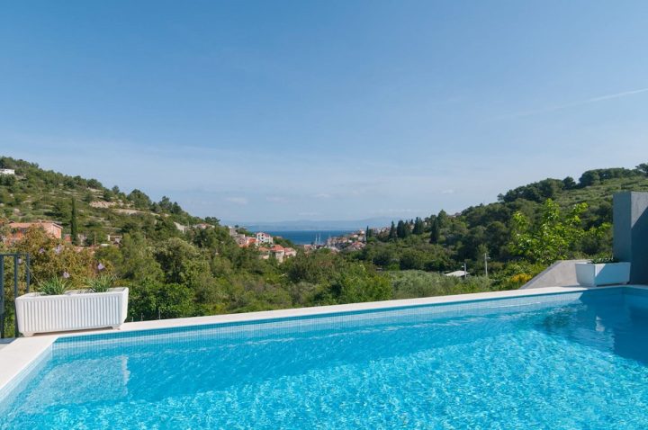 Casa in vendita 180 m² – Šolta