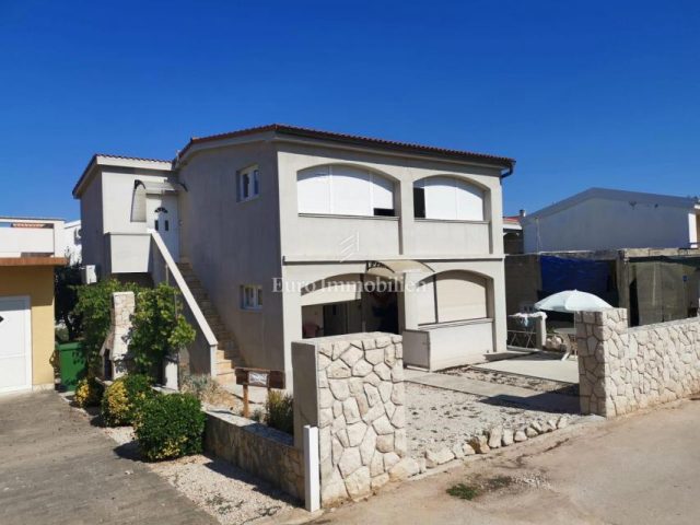 Dom na predaj 152 m² – Vir