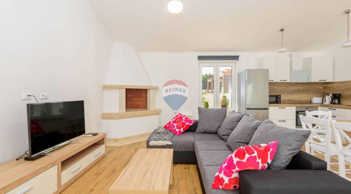 Haus Zu verkaufen - ISTARSKA SVETVINČENAT