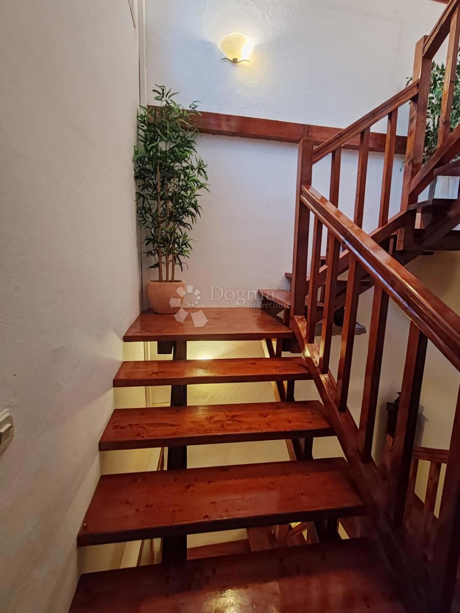 Kuća Na prodaju - ŠIBENSKO-KNINSKA ŠIBENIK