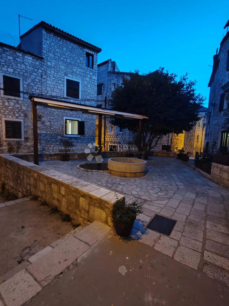 Kuća Na prodaju - ŠIBENSKO-KNINSKA ŠIBENIK