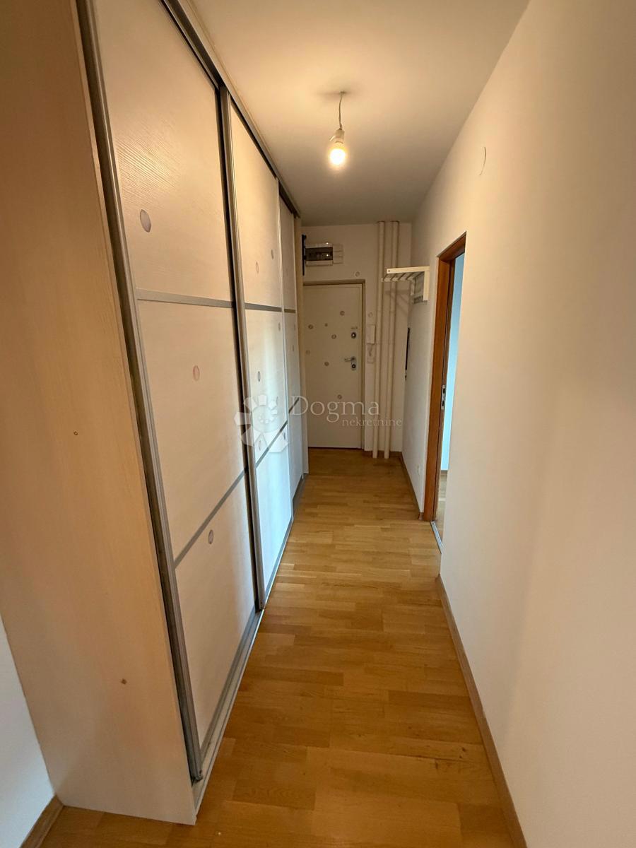 Mieszkanie Na sprzedaż - GRAD ZAGREB ZAGREB