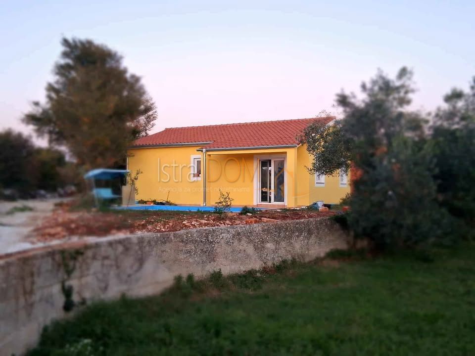Hiša Na predaj - Istarska Svetvinčenat - foto 1/10