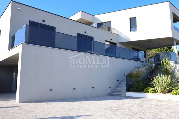 Dom na predaj 218 m² – Murter