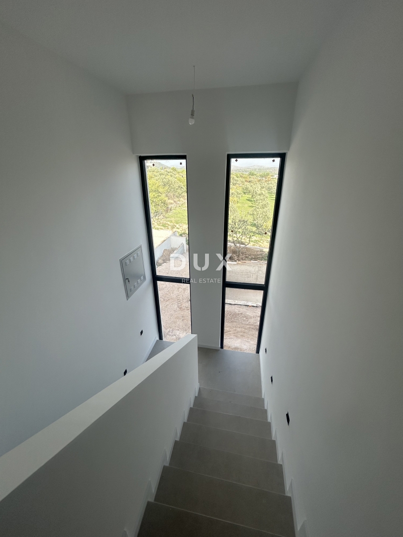 House For sale - ŠIBENSKO-KNINSKA VODICE