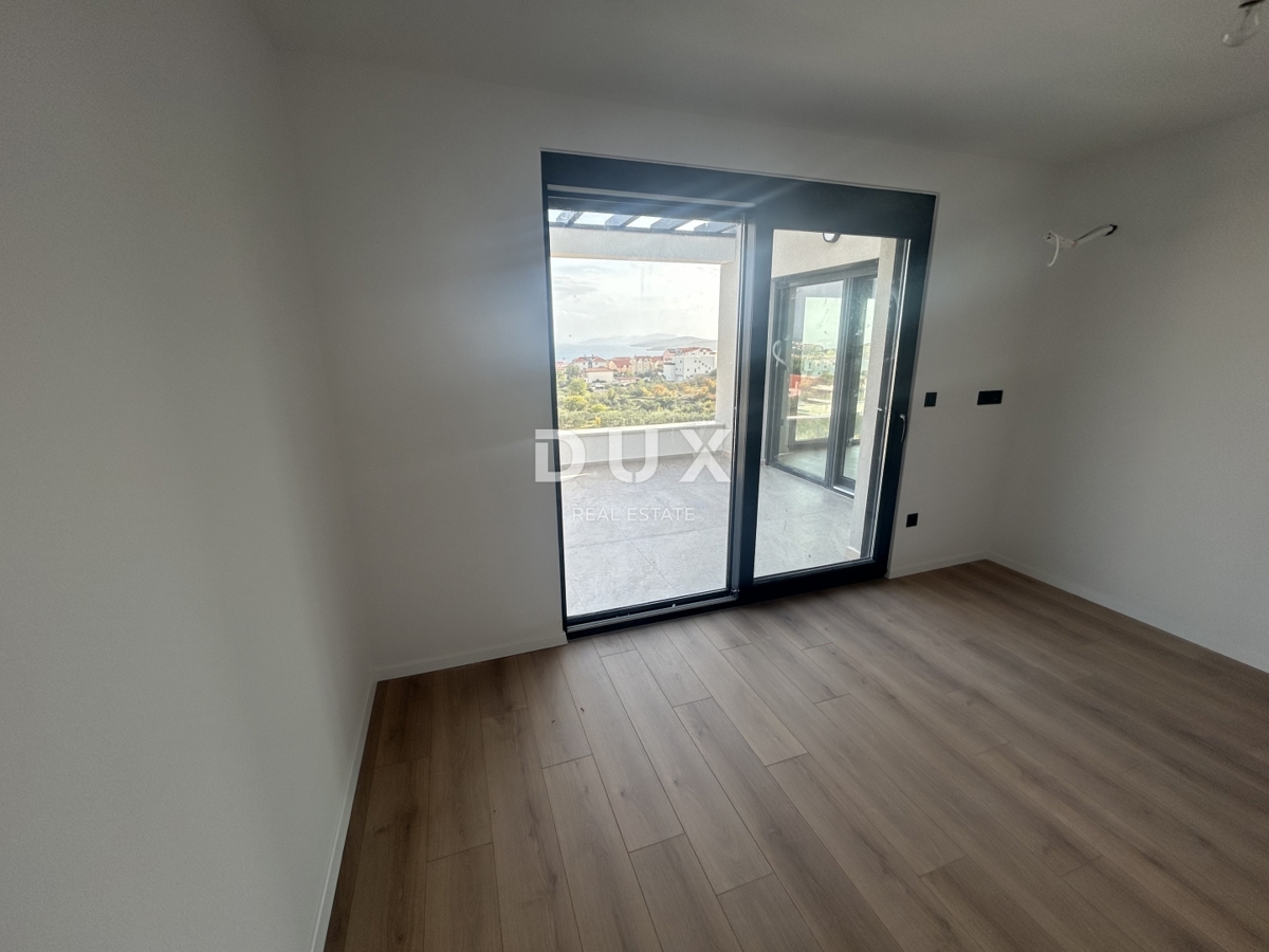 House For sale - ŠIBENSKO-KNINSKA VODICE
