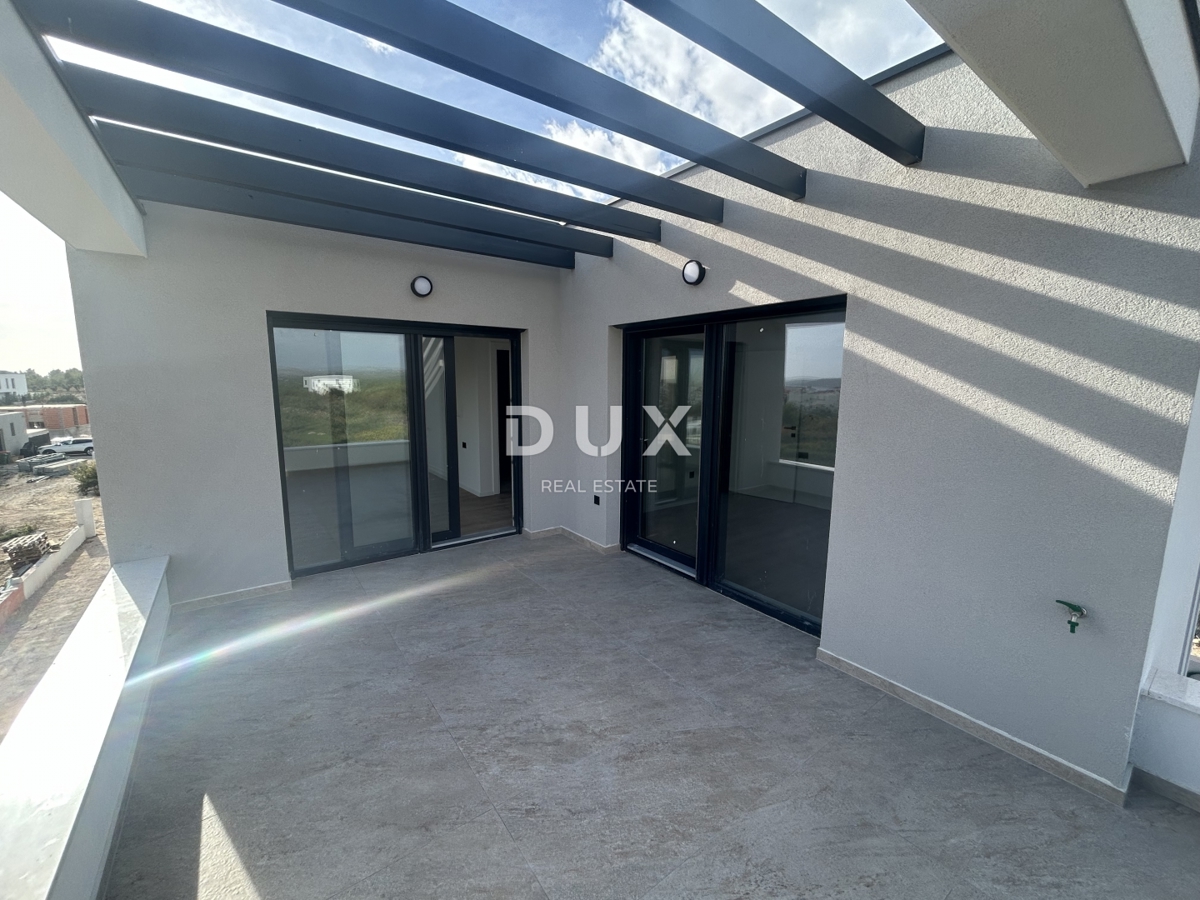 House For sale - ŠIBENSKO-KNINSKA VODICE