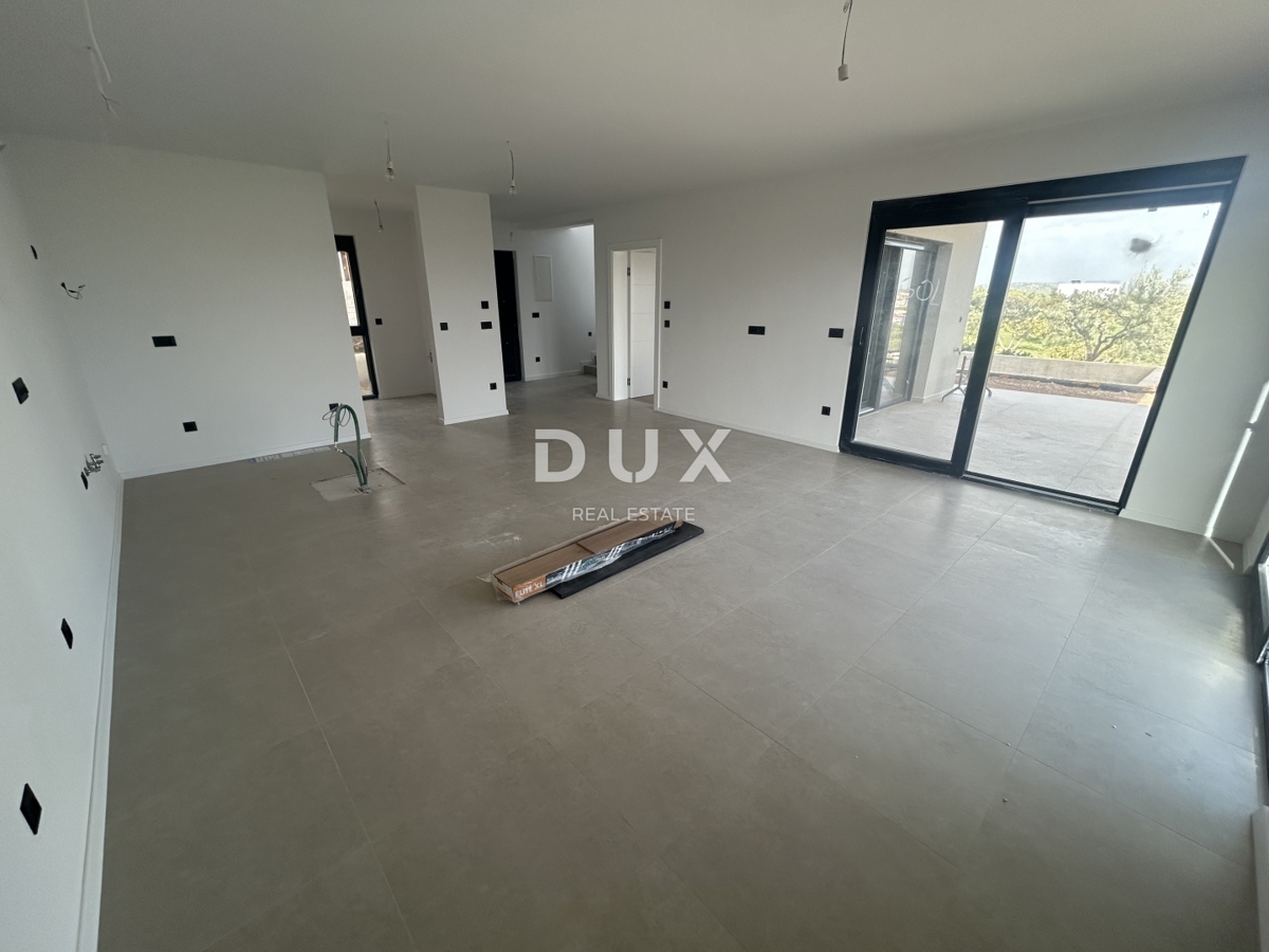 House For sale - ŠIBENSKO-KNINSKA VODICE