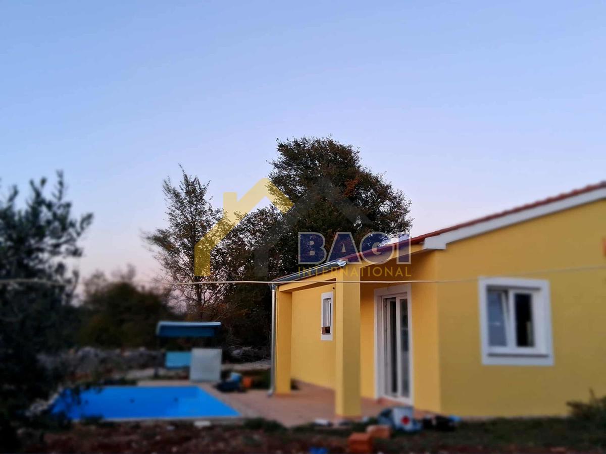 Hiša Na predaj - Istarska Svetvinčenat - foto 1/20