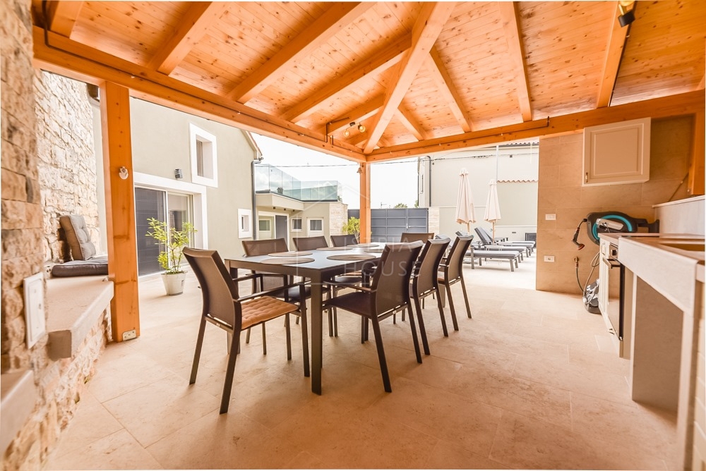 House For sale - ISTARSKA SVETVINČENAT