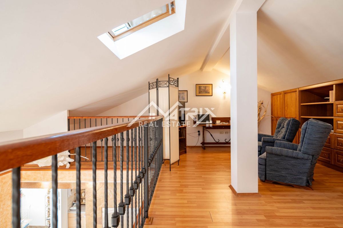 Flat For sale - ISTARSKA NOVIGRAD