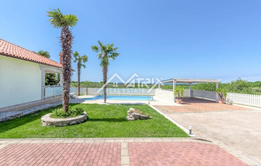 House For sale - ISTARSKA NOVIGRAD