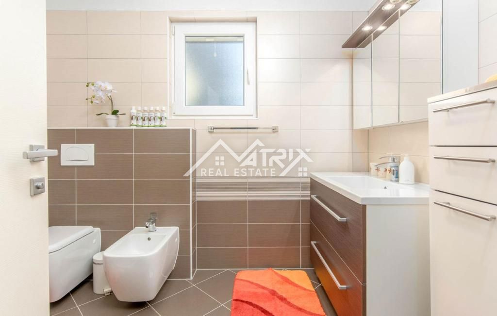 House For sale - ISTARSKA NOVIGRAD
