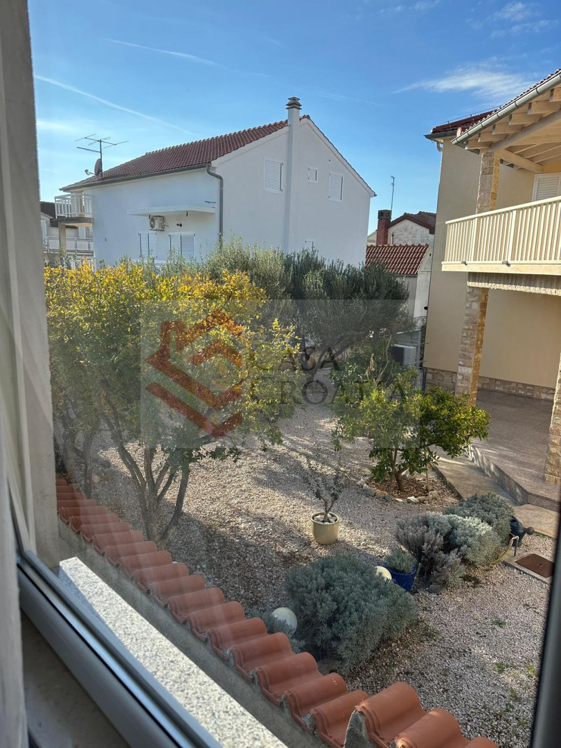 House For sale - ŠIBENSKO-KNINSKA VODICE