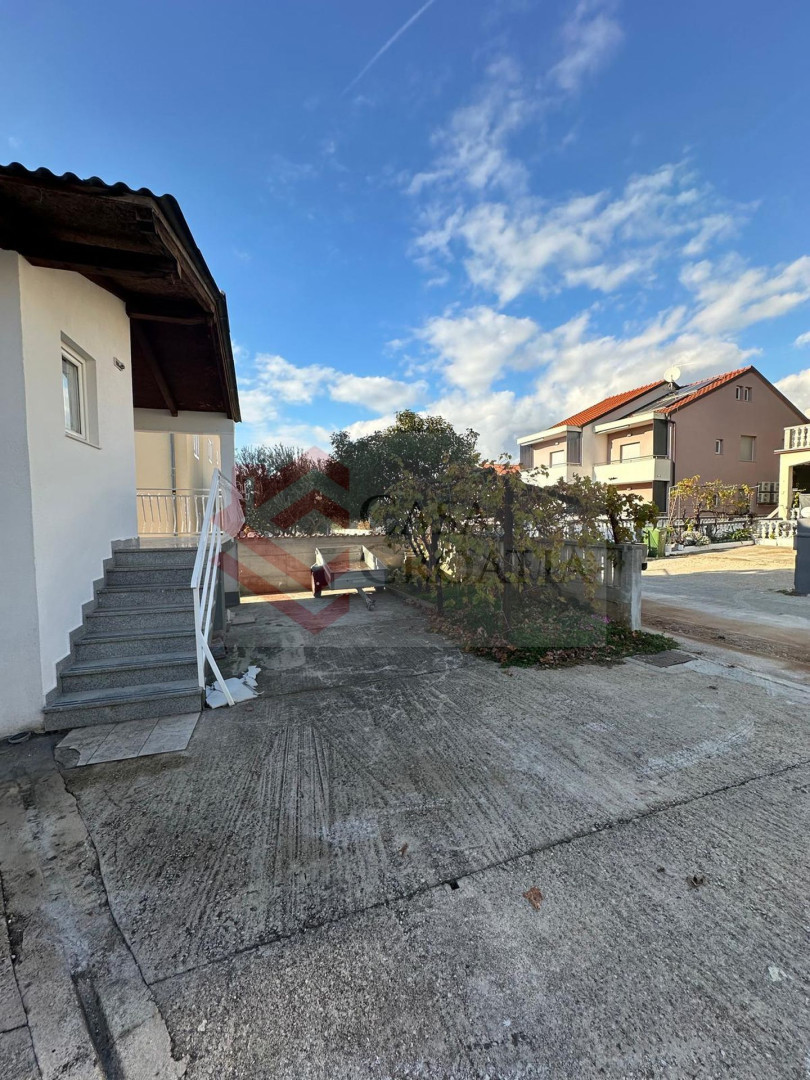 House For sale - šibensko-kninska Vodice - foto 2/14