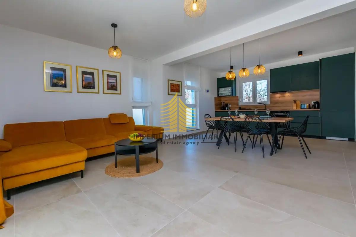 Casa In vendita - ZADARSKA POLIČNIK