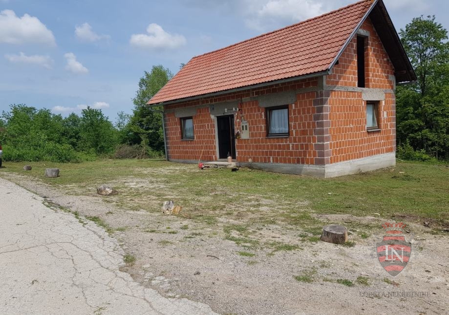 Zemljište Na prodaju - KARLOVAČKA SLUNJ