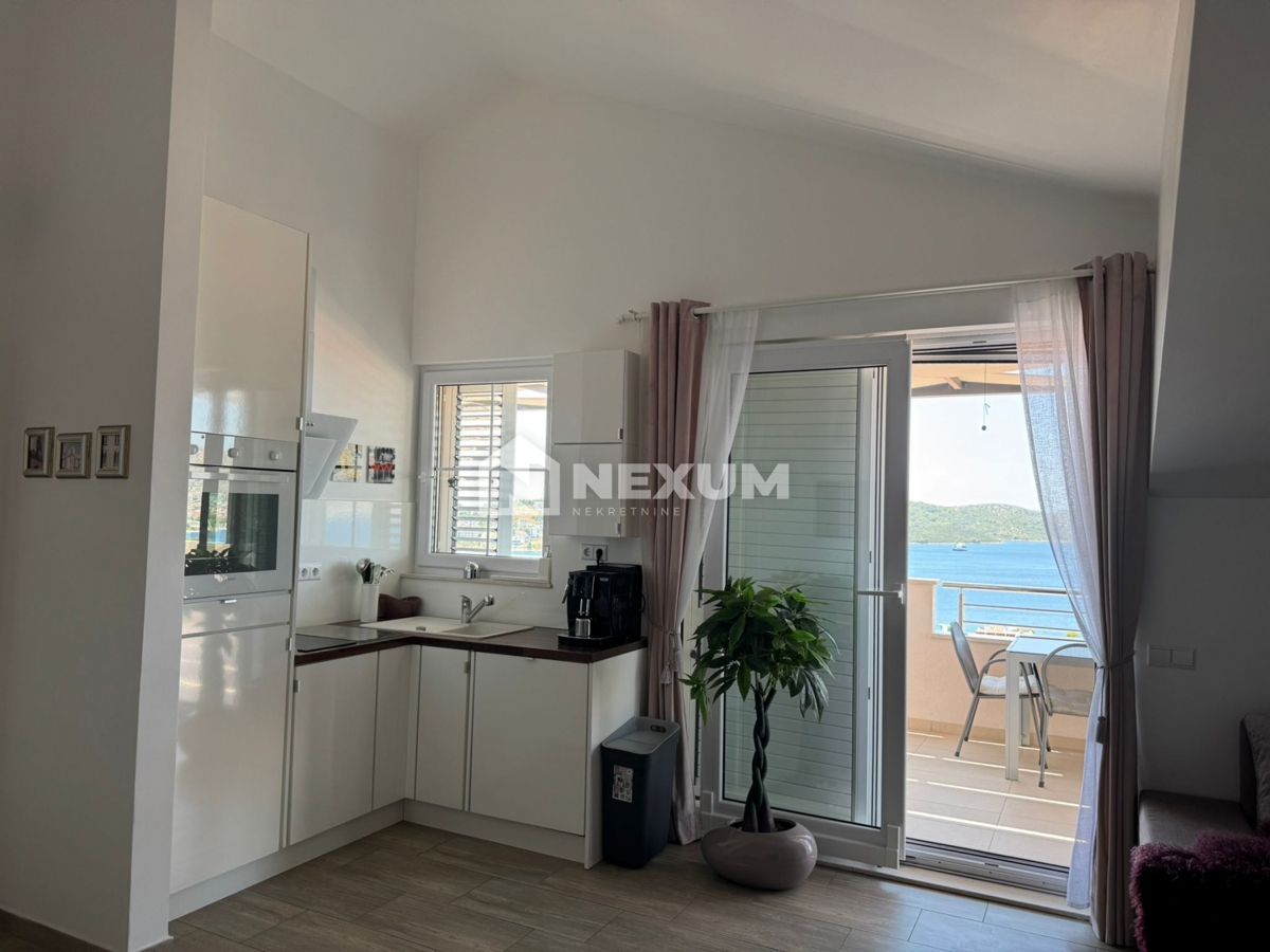 House For sale - SPLITSKO-DALMATINSKA ČIOVO
