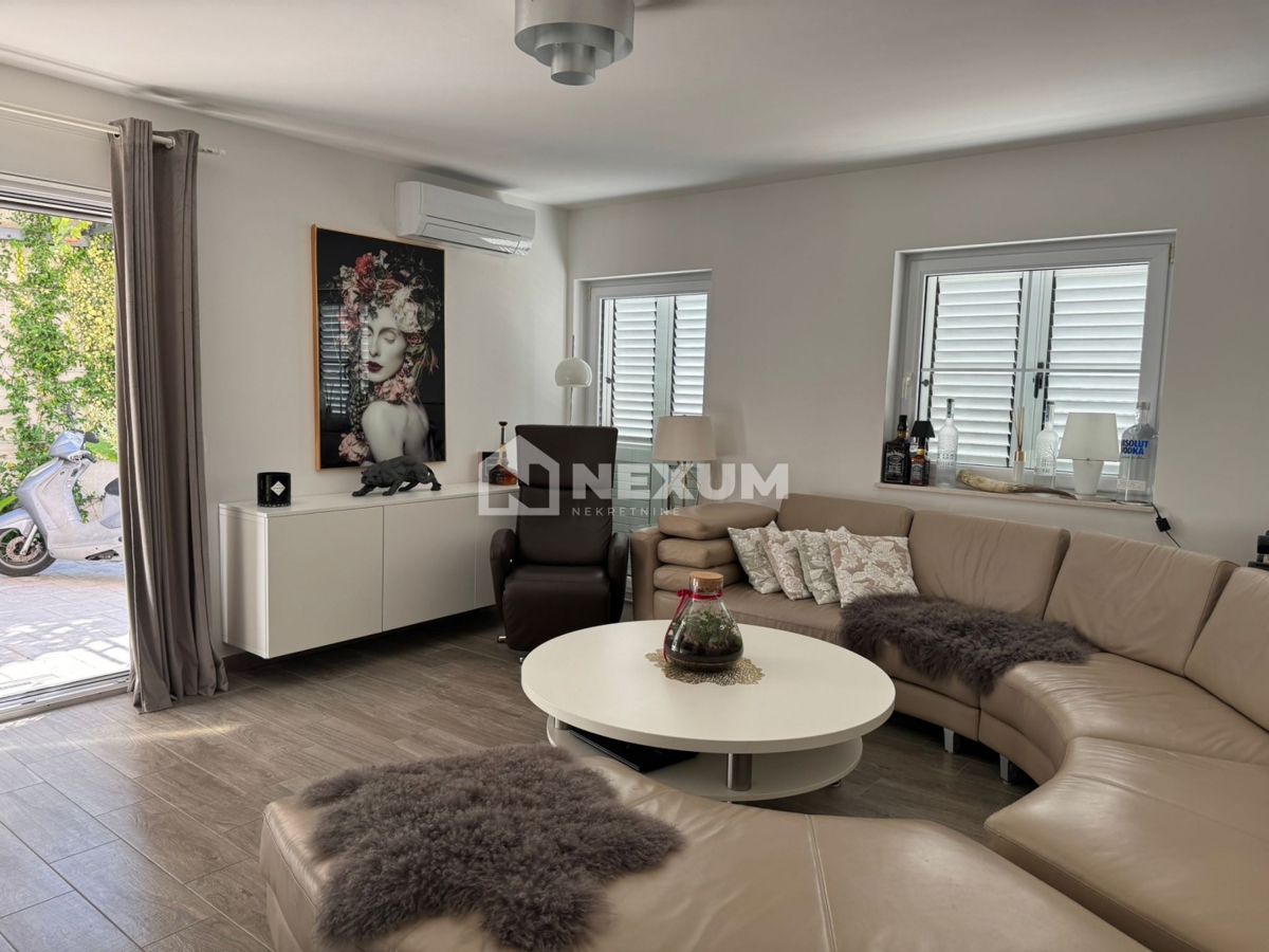 House For sale - SPLITSKO-DALMATINSKA ČIOVO