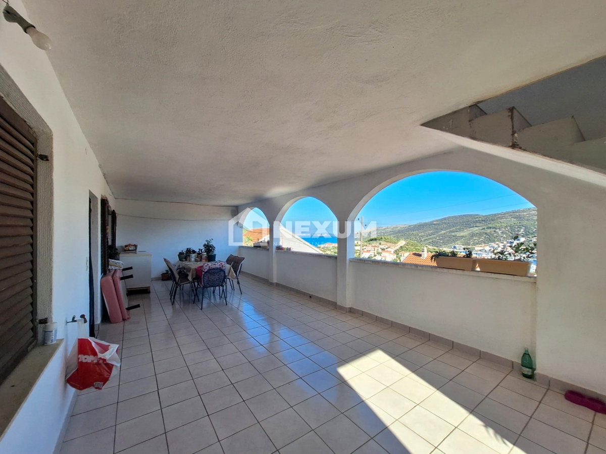 House For sale - SPLITSKO-DALMATINSKA MARINA