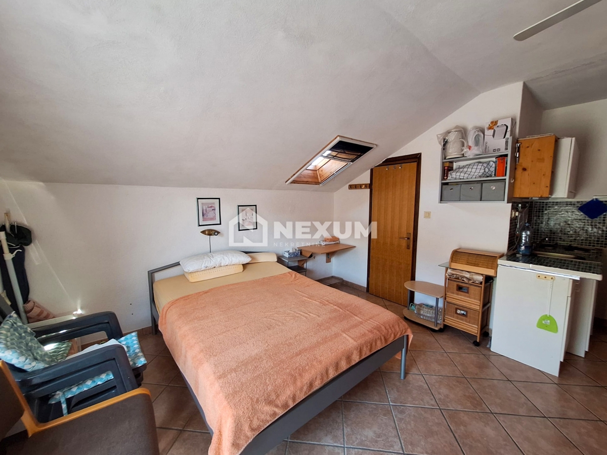House For sale - SPLITSKO-DALMATINSKA MARINA
