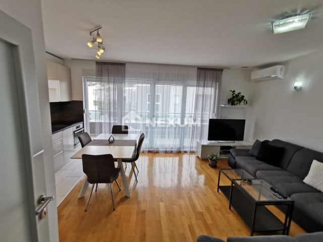 Flat for sale 73 m² – Podstrana