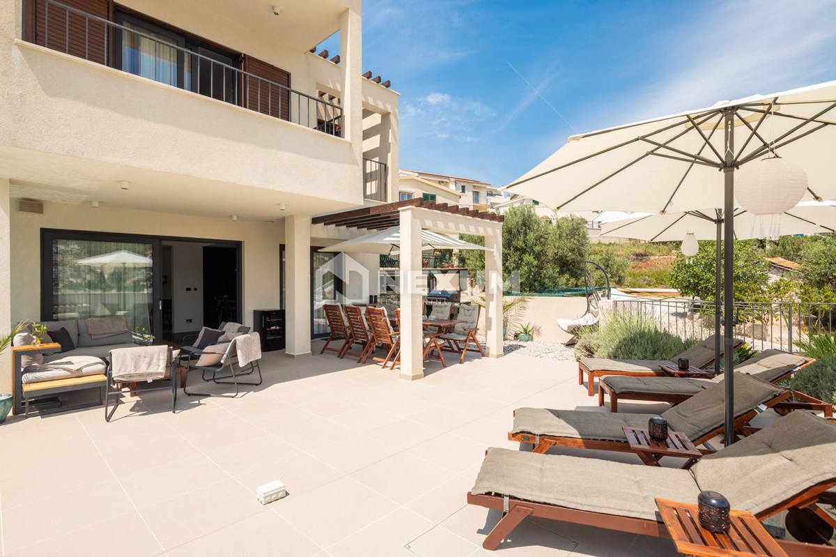 Casa In vendita - SPLITSKO-DALMATINSKA ČIOVO