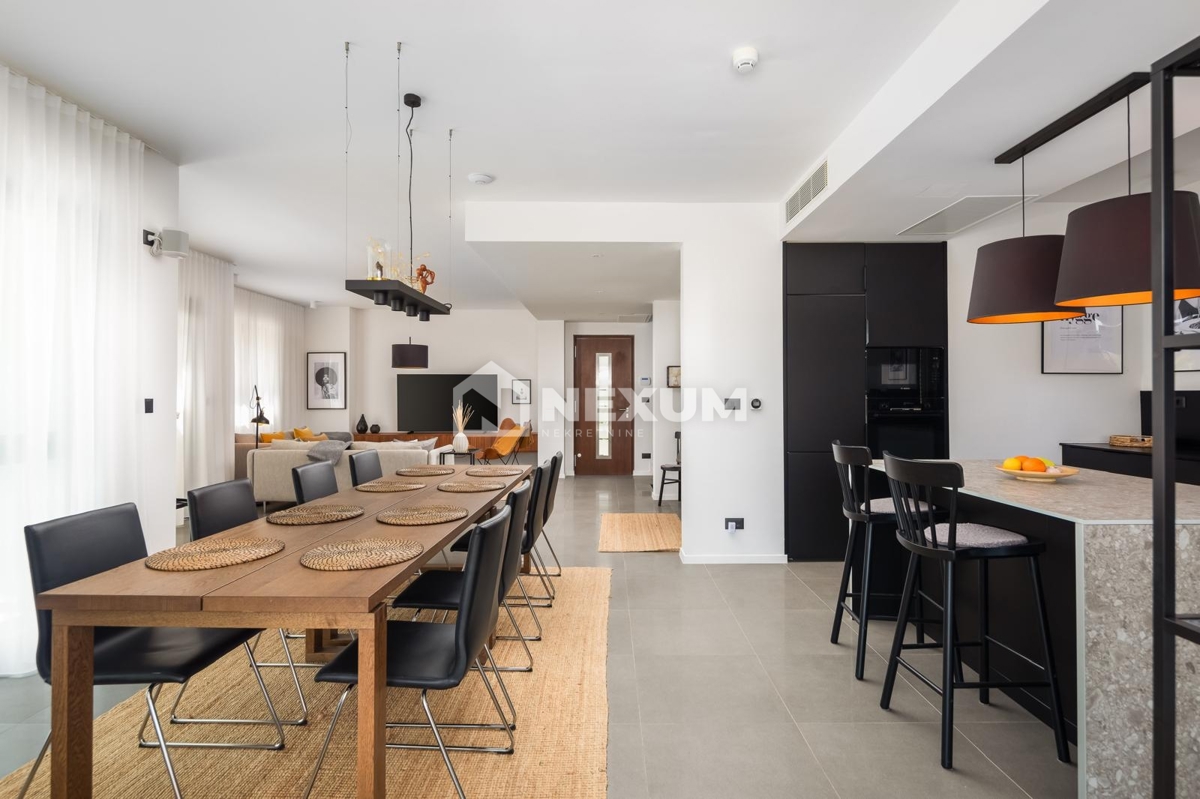 Casa In vendita - SPLITSKO-DALMATINSKA ČIOVO