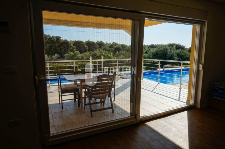 Dom na predaj 211 m² – Vir